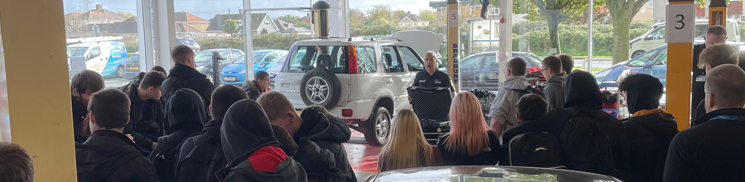 Automotive Learners Receive Halford Trade Cards Weston College